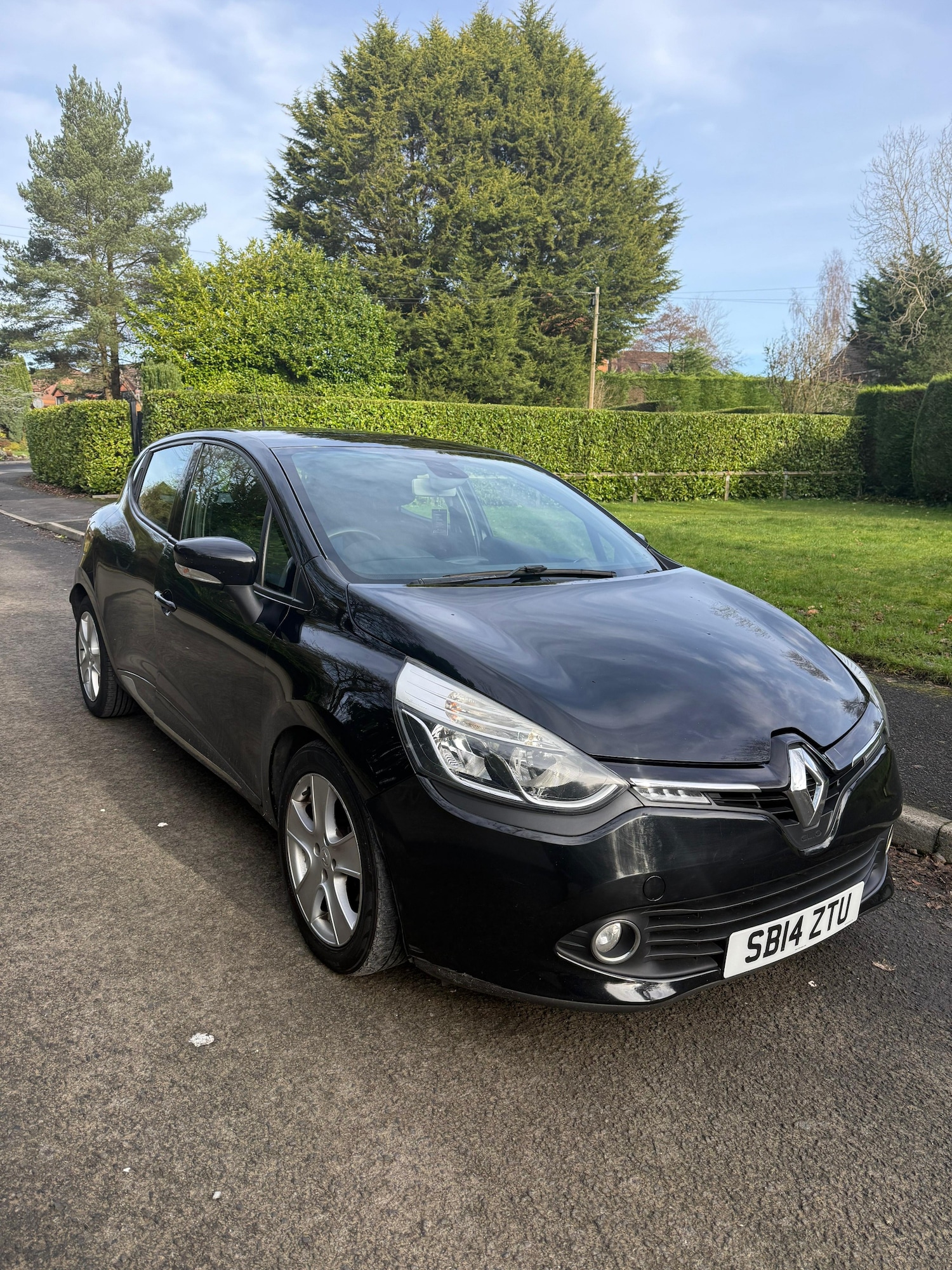 Used Renault Clio 2014 for sale - 77639396: Photo 1