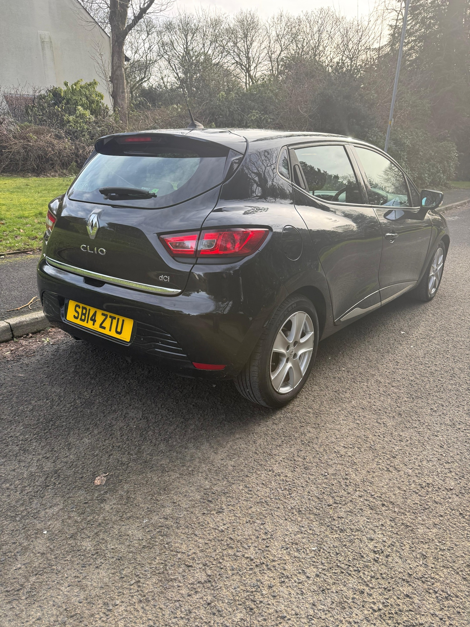Used Renault Clio 2014 for sale - 77639396: Photo 2