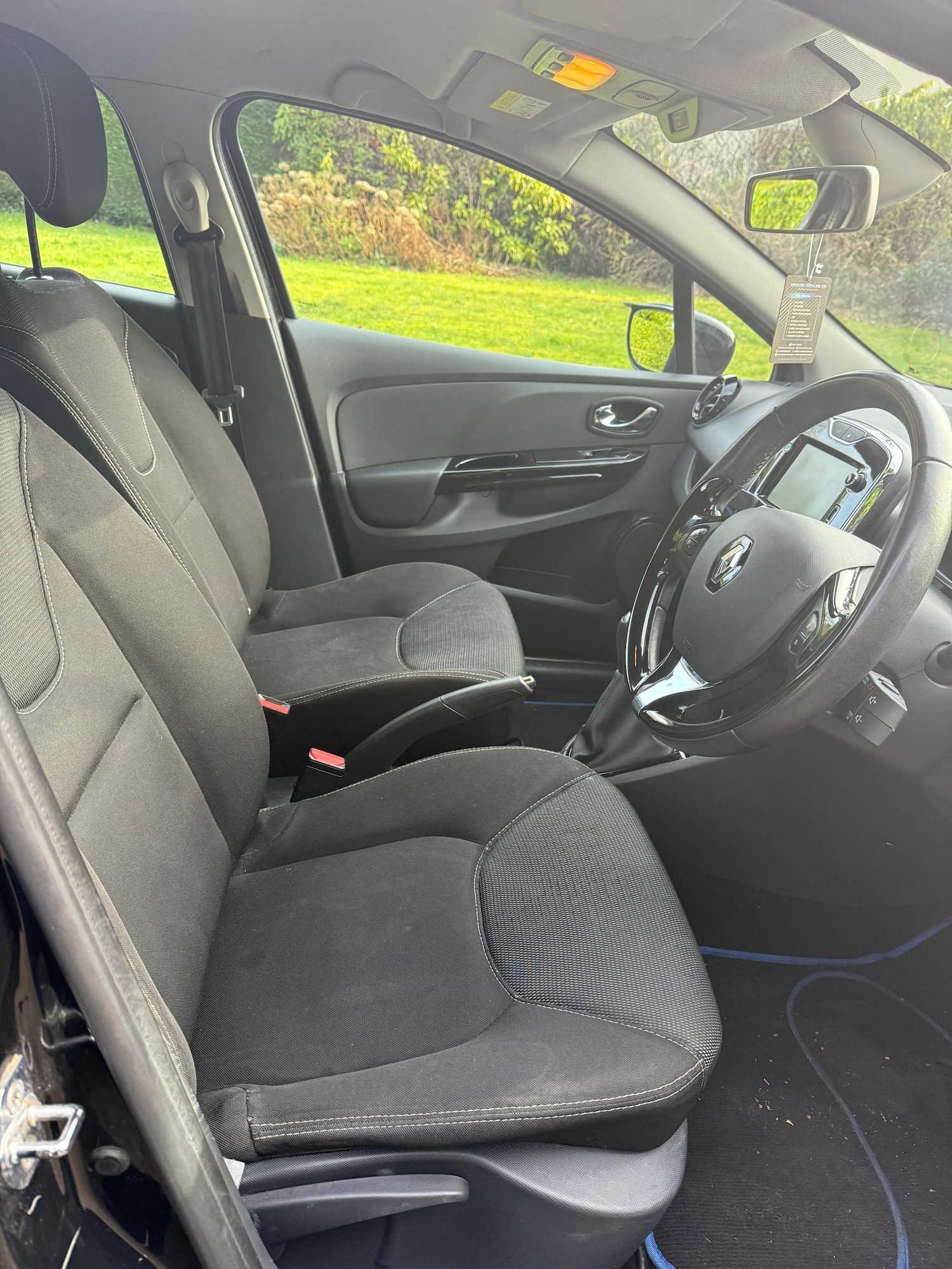 Used Renault Clio 2014 for sale - 77639396: Photo 8