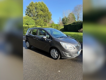 2011 (61) - 1.7 CDTi 16V Exclusiv 5dr Auto