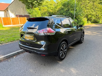 Used Nissan X-Trail 2017 for sale - 78865419: Photo