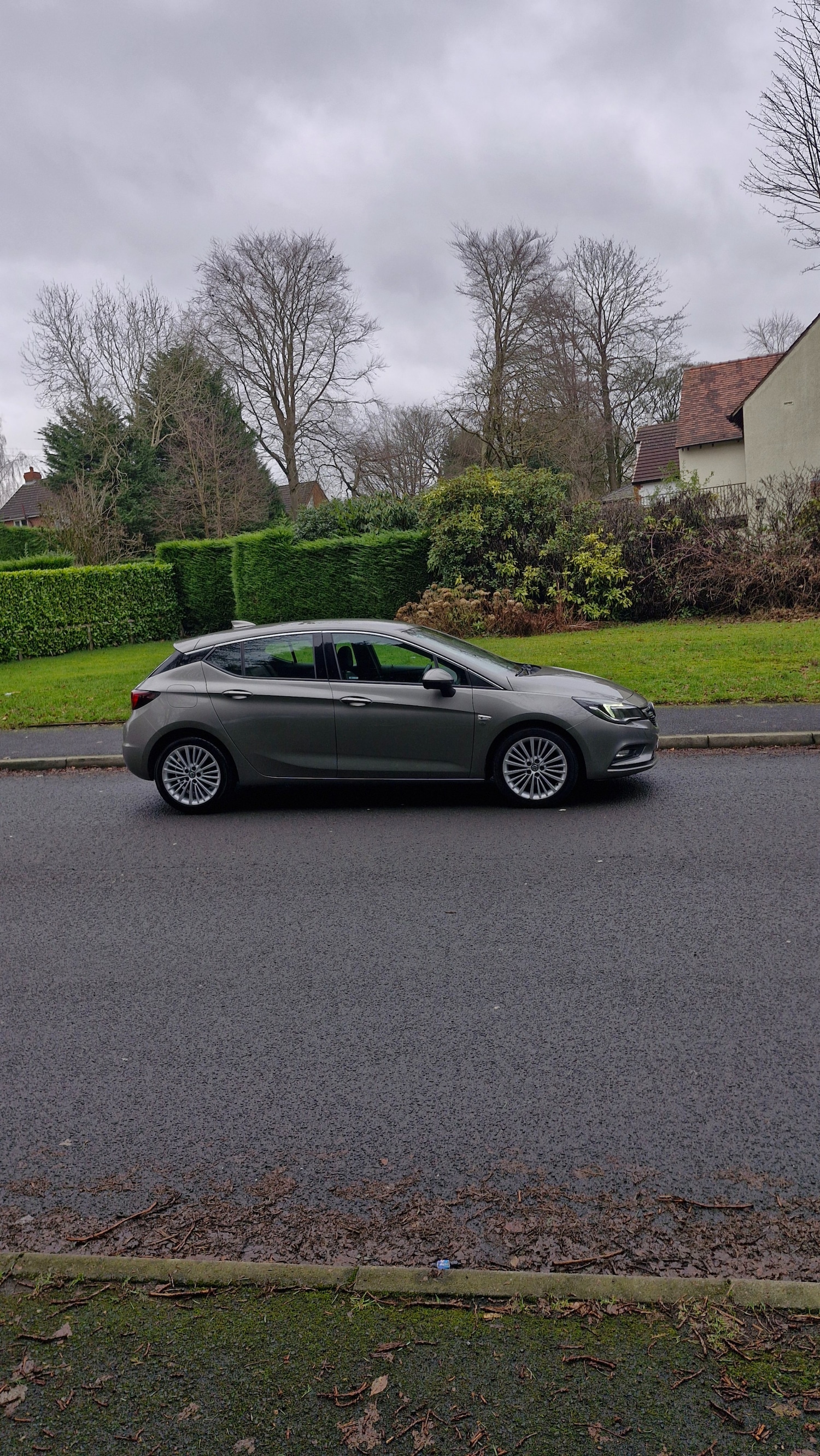 Used Vauxhall Astra 2016 for sale - 77393560: Photo 2