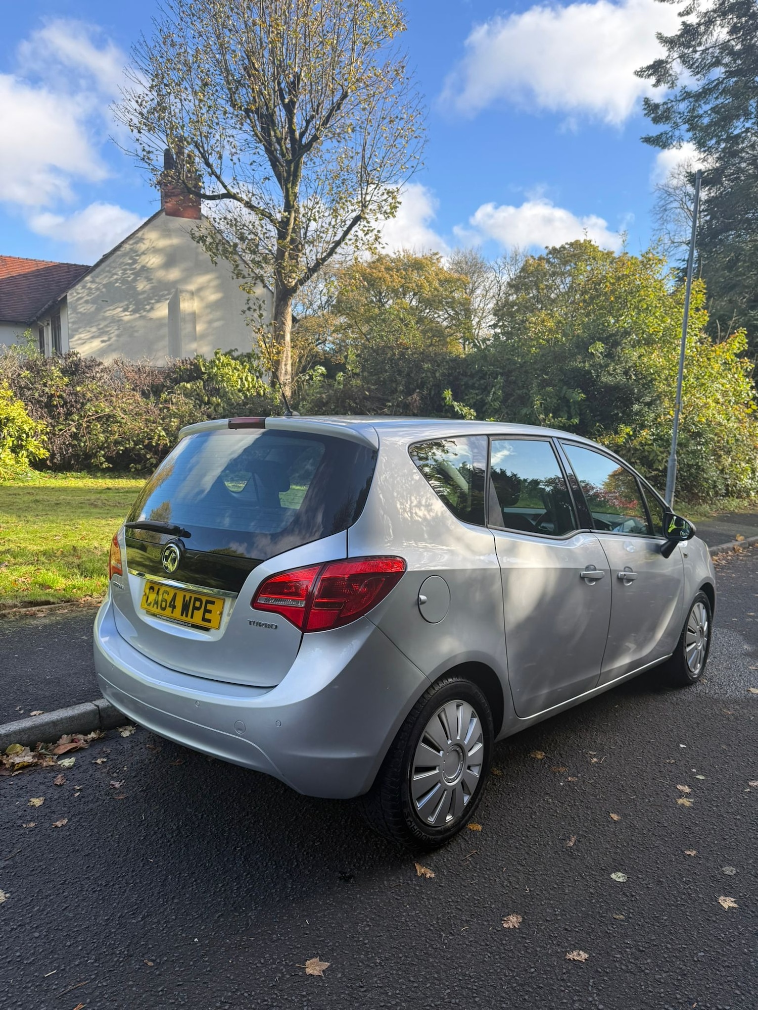 Used Vauxhall Meriva 2015 for sale - 76403376: Photo 3