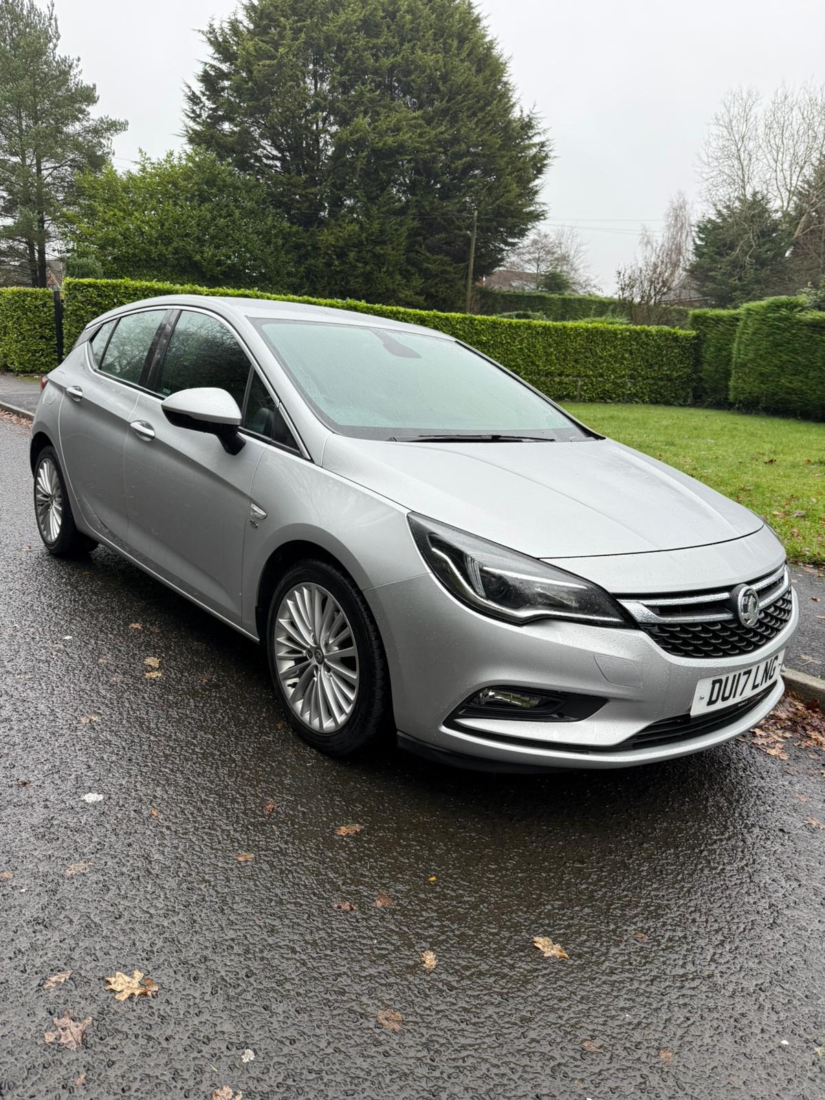 Used Vauxhall Astra 2017 for sale - 76893329: Photo 1