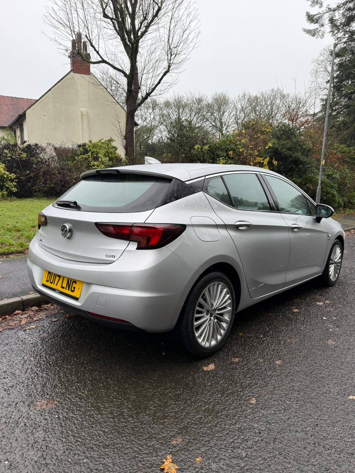 Used Vauxhall Astra 2017 for sale - 76893329: Photo 3
