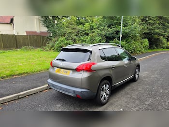 Used Peugeot 2008 2015 for sale - 79719342: Photo