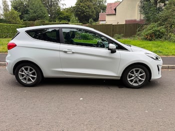 Used Ford Fiesta 2017 for sale - 79614037: Photo