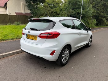 Used Ford Fiesta 2017 for sale - 79614037: Photo
