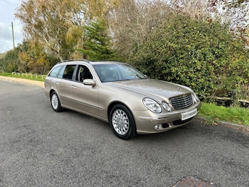 Used Mercedes-Benz E Class 2003 for sale - 76422594: Photo