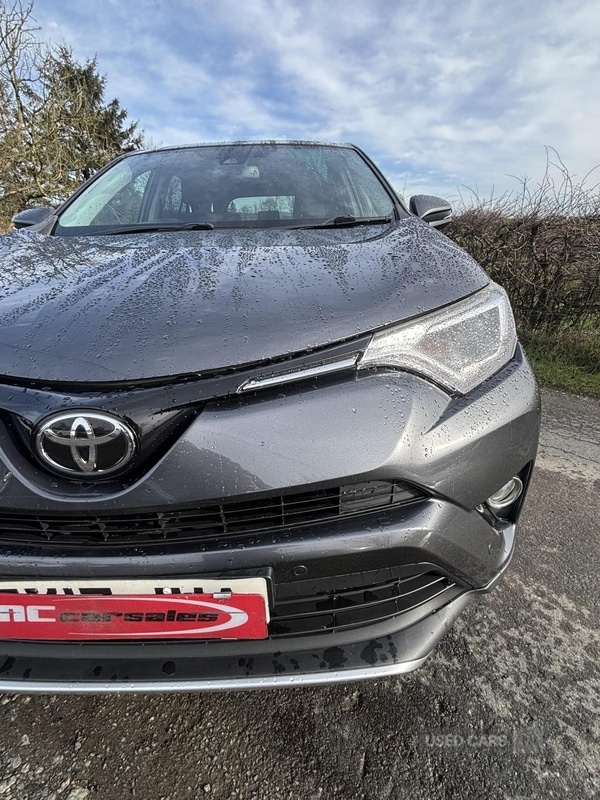 Used Toyota RAV4 2017 for sale - 77724363: Photo 8