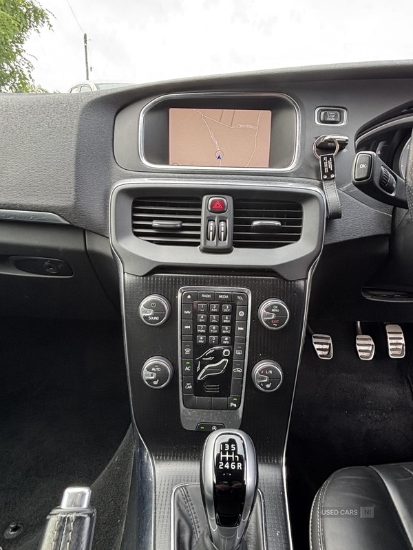 Used Volvo V40 2017 for sale - 76574144: Photo 12