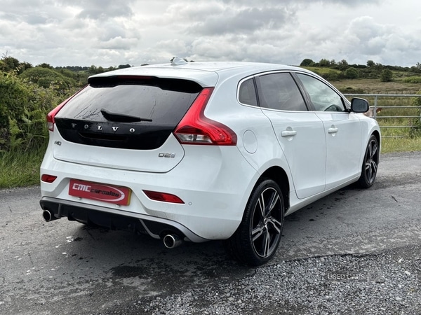 Used Volvo V40 2017 for sale - 76574144: Photo 4