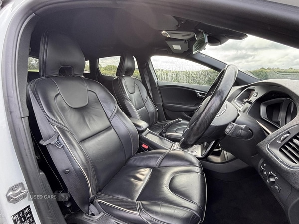 Used Volvo V40 2017 for sale - 76574144: Photo 9