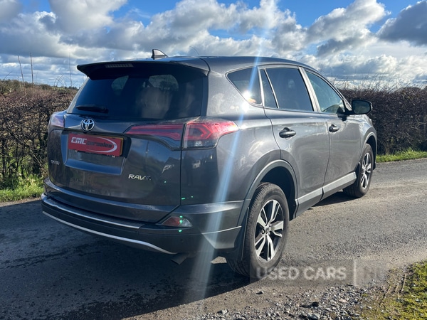Used Toyota RAV4 2017 for sale - 77550971: Photo 4