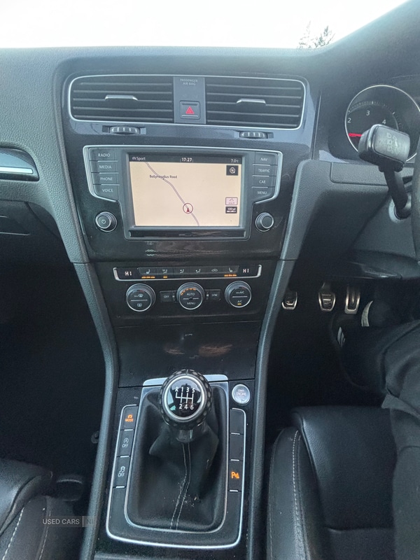 Used Volkswagen Golf 2017 for sale - 76410045: Photo 11