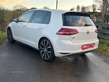 Used Volkswagen Golf 2017 for sale - 76410045: Photo