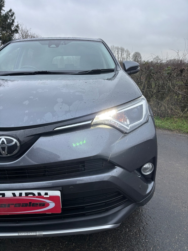 Used Toyota RAV4 2017 for sale - 77484801: Photo 8