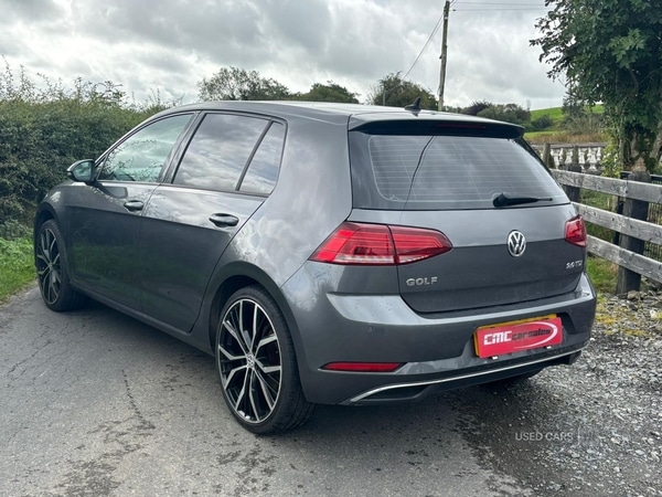 Used Volkswagen Golf 2017 for sale - 76014049: Photo 4