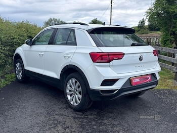 Used Volkswagen T-Roc 2019 for sale - 78890400: Photo
