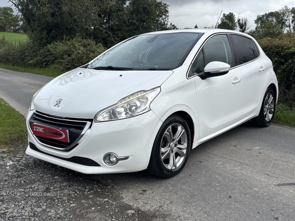 Used Peugeot 208 2014 for sale - 76608624: Photo 3