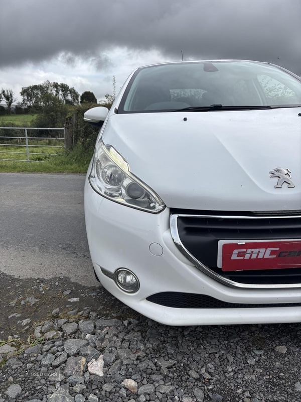 Used Peugeot 208 2014 for sale - 76608624: Photo 6