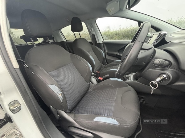 Used Peugeot 208 2014 for sale - 76608624: Photo 8