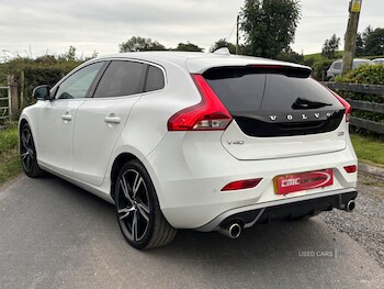 Used Volvo V40 2017 for sale - 76138807: Photo 2