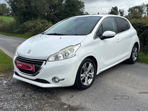 Used Peugeot 208 2014 for sale - 76419205: Photo 3