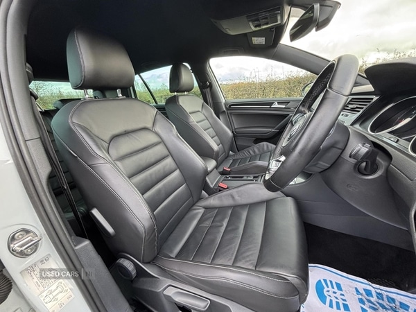 Used Volkswagen Golf 2017 for sale - 76608753: Photo 9