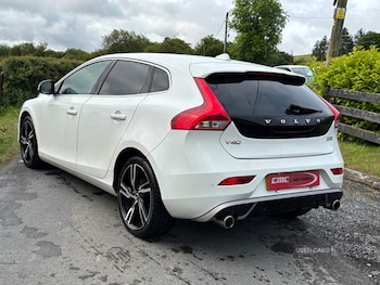 Used Volvo V40 2017 for sale - 75402587: Photo