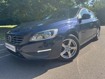 Used Volvo V60 2014 for sale - 79400651: Photo