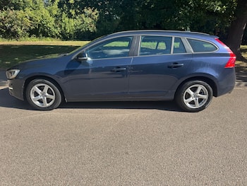 Used Volvo V60 2014 for sale - 79400651: Photo