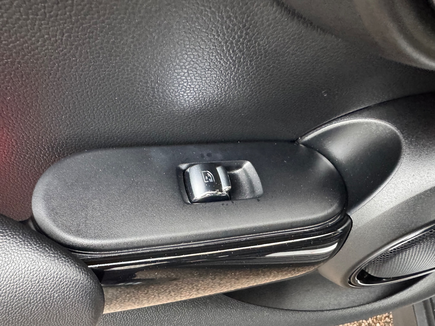 Used MINI Hatch 2017 for sale - 76648125: Photo 27