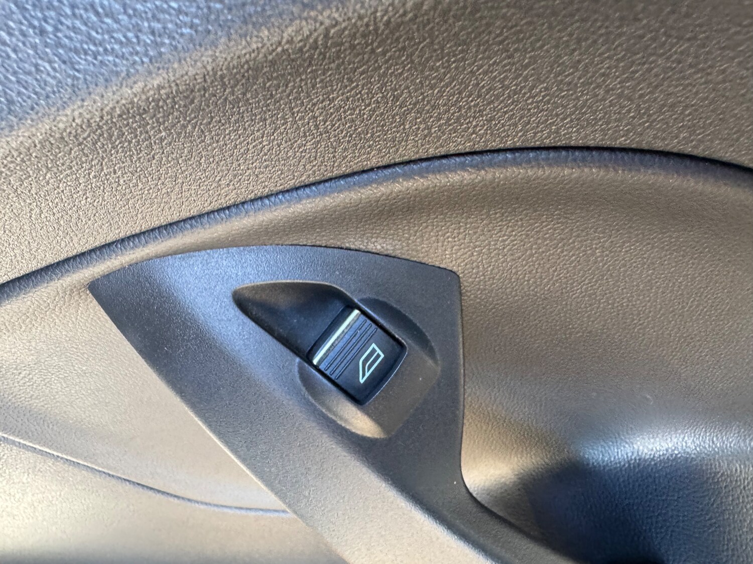 Used Ford Kuga 2013 for sale - 76458701: Photo 26