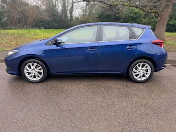 Used Toyota Auris 2015 for sale - 77648255: Photo