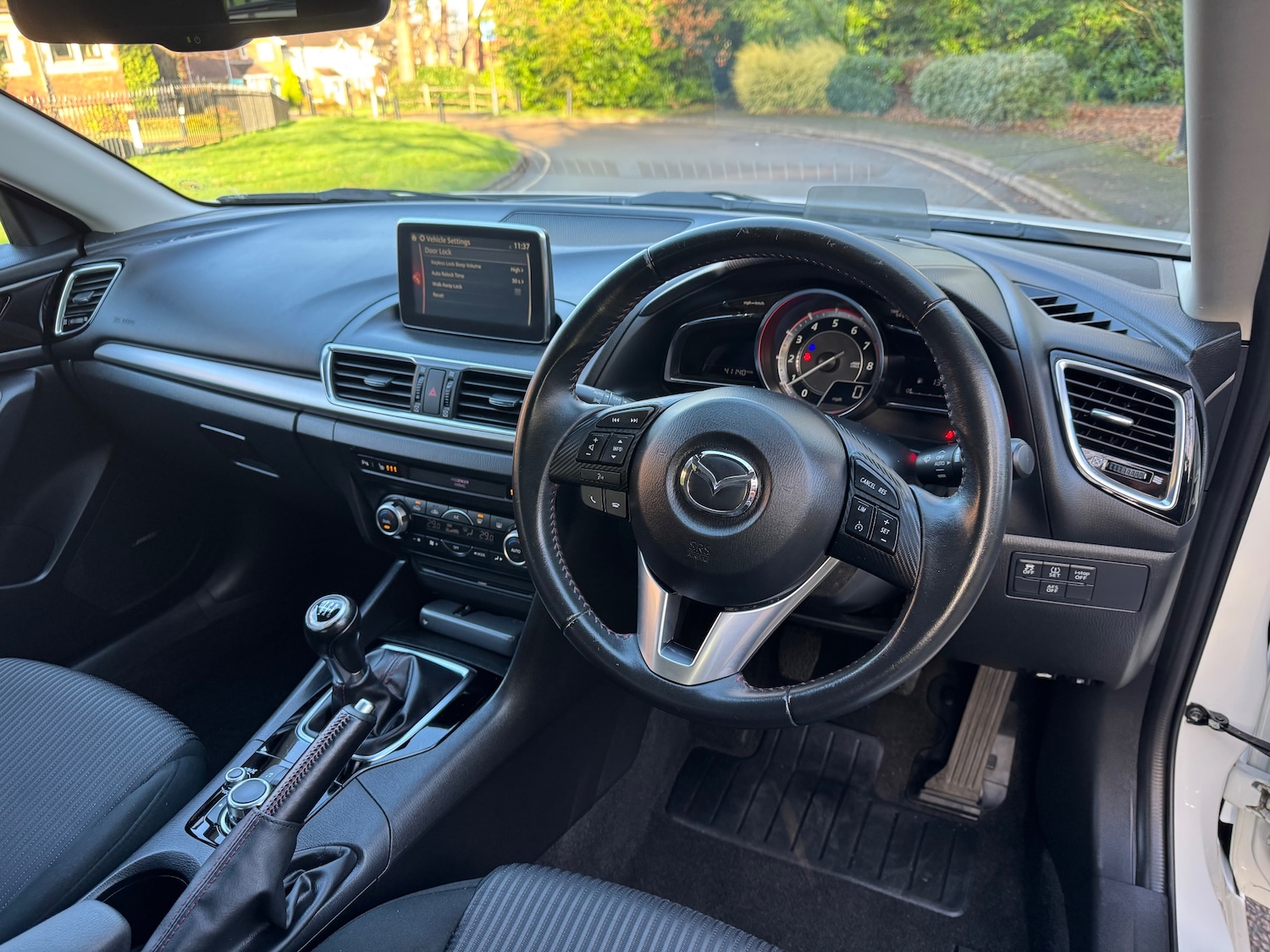 Used Mazda Mazda3 2015 for sale - 76972971: Photo 11