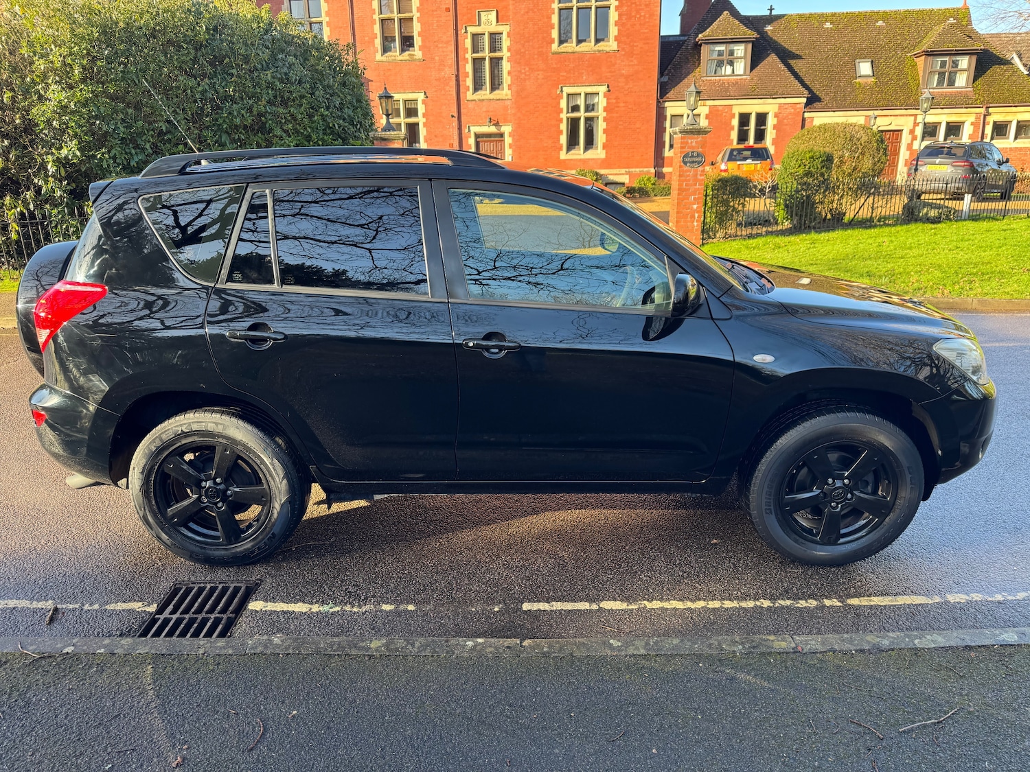 Used Toyota RAV4 2010 for sale - 77100941: Photo 10