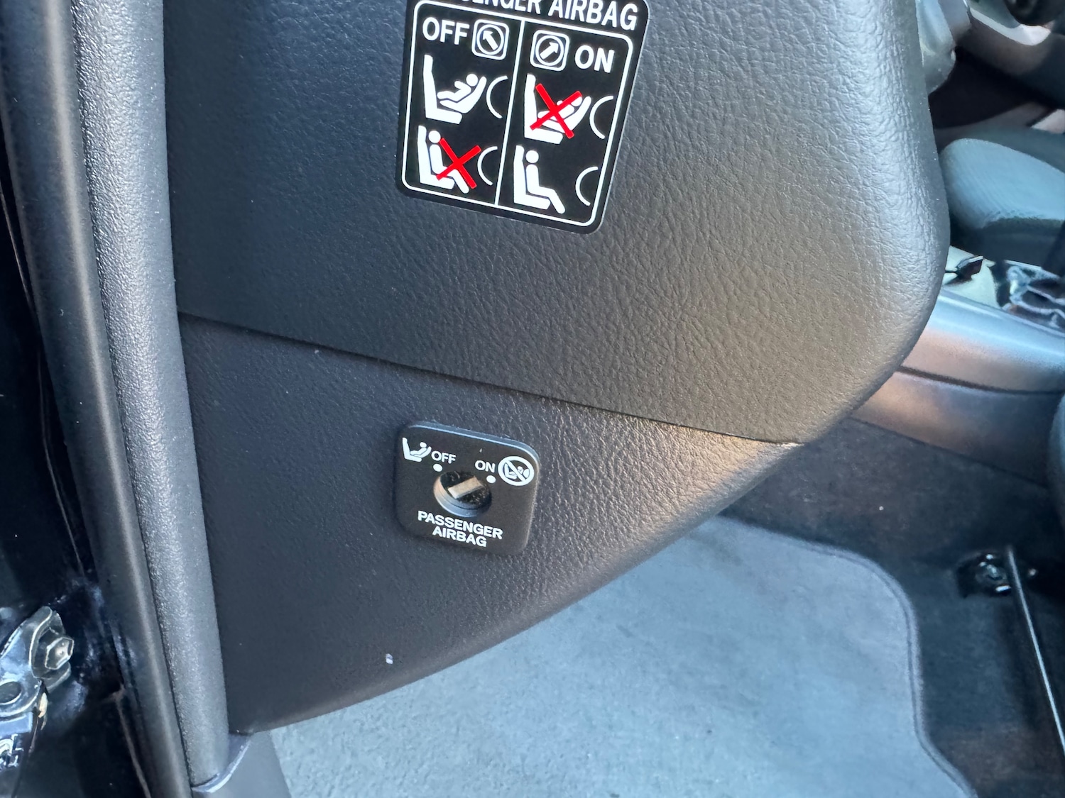 Used Toyota RAV4 2010 for sale - 77100941: Photo 22