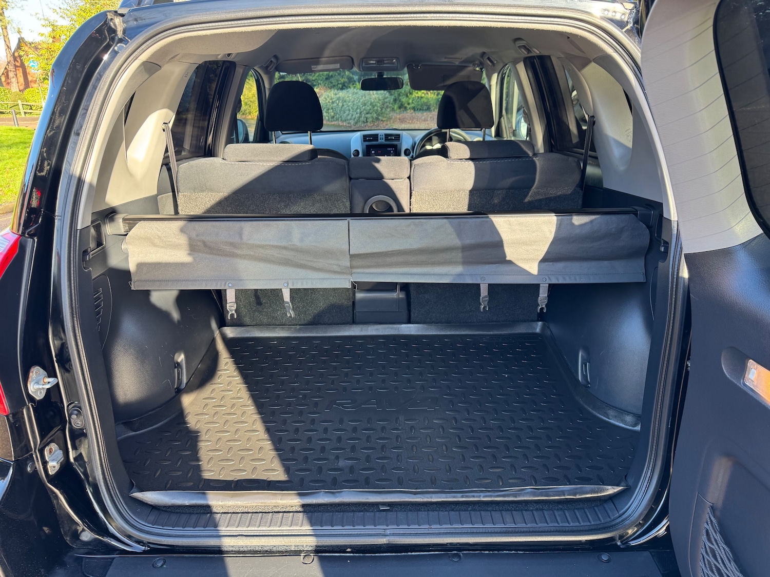 Used Toyota RAV4 2010 for sale - 77100941: Photo 7