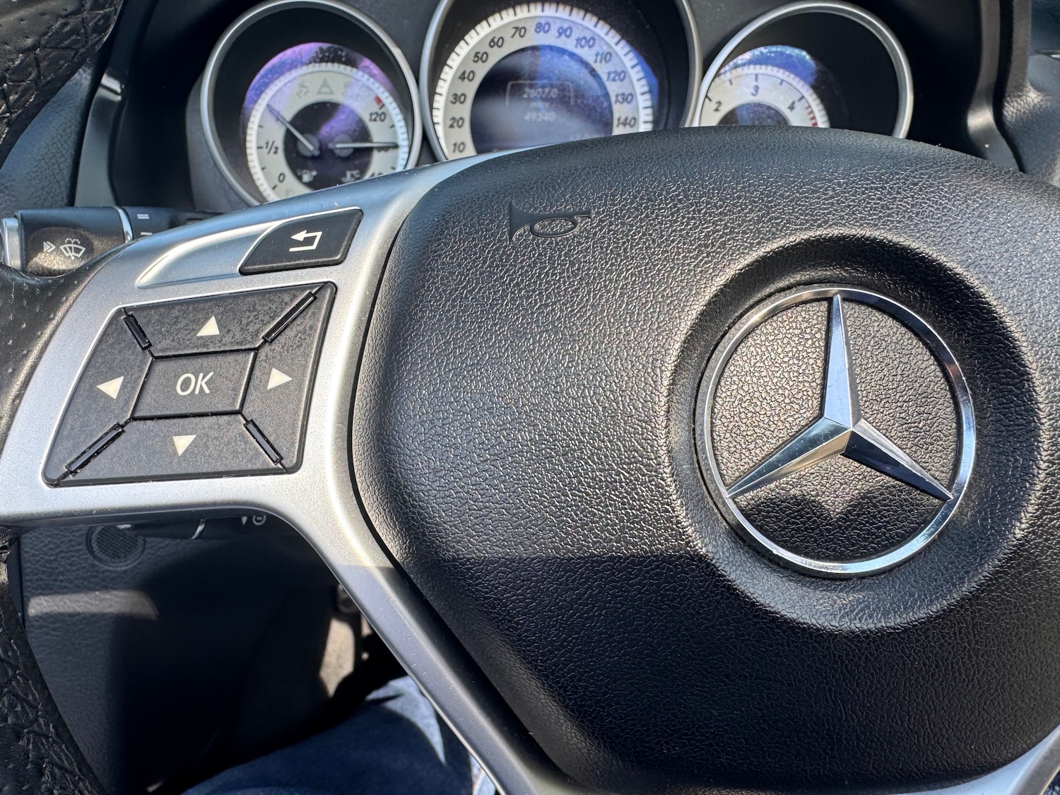 Used Mercedes-Benz E Class 2015 for sale - 77976111: Photo 16