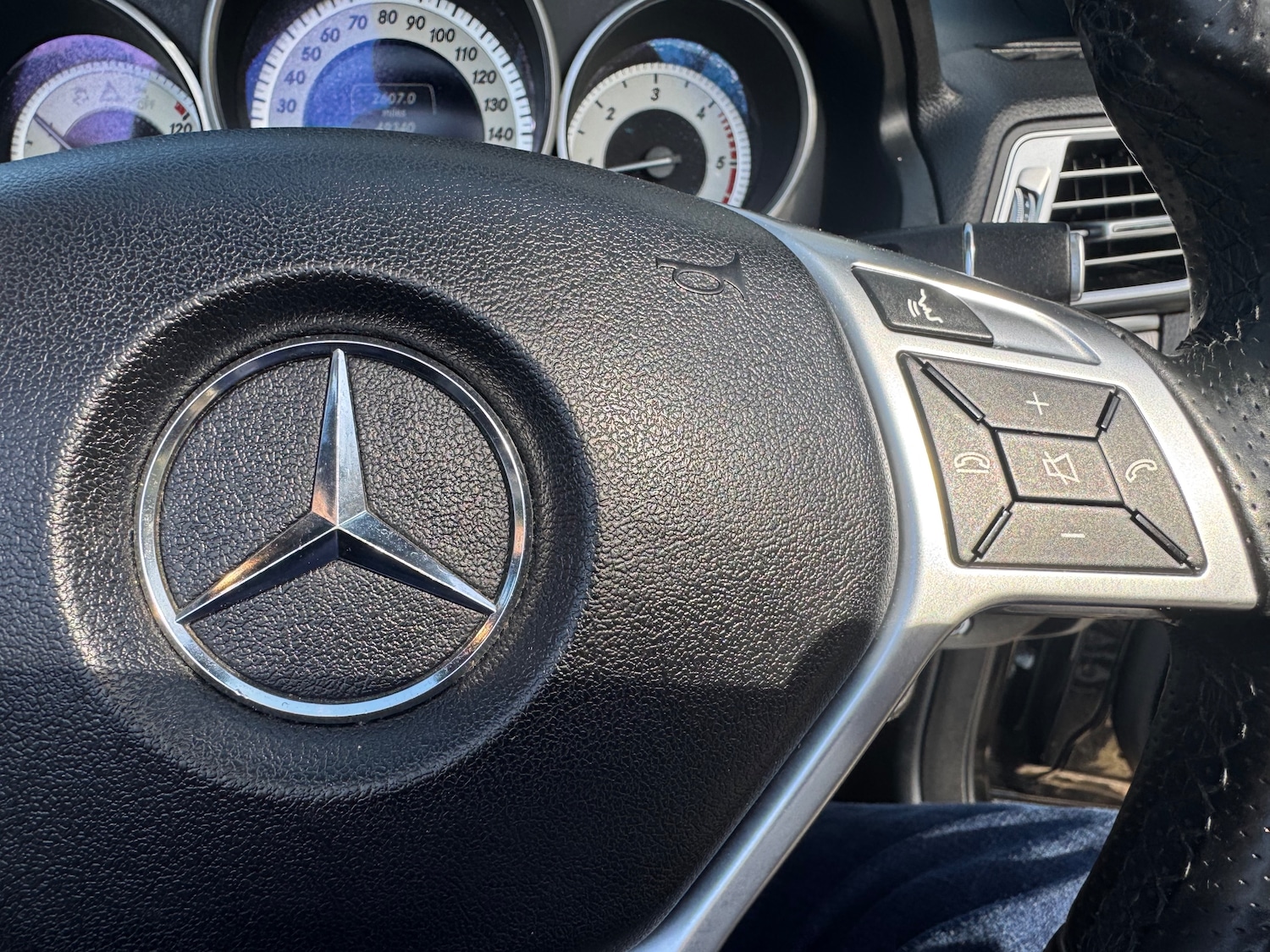 Used Mercedes-Benz E Class 2015 for sale - 77976111: Photo 17