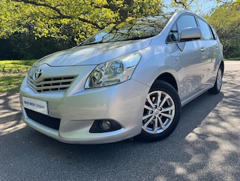 Used Toyota Verso 2010 for sale - 78341058: Photo