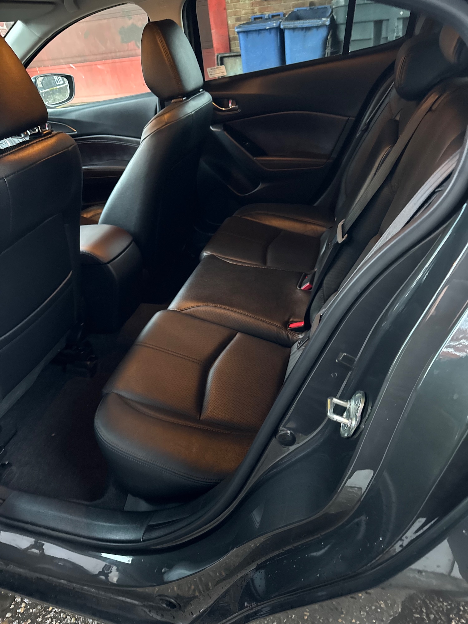 Used Mazda Mazda3 2018 for sale - 76305337: Photo 6