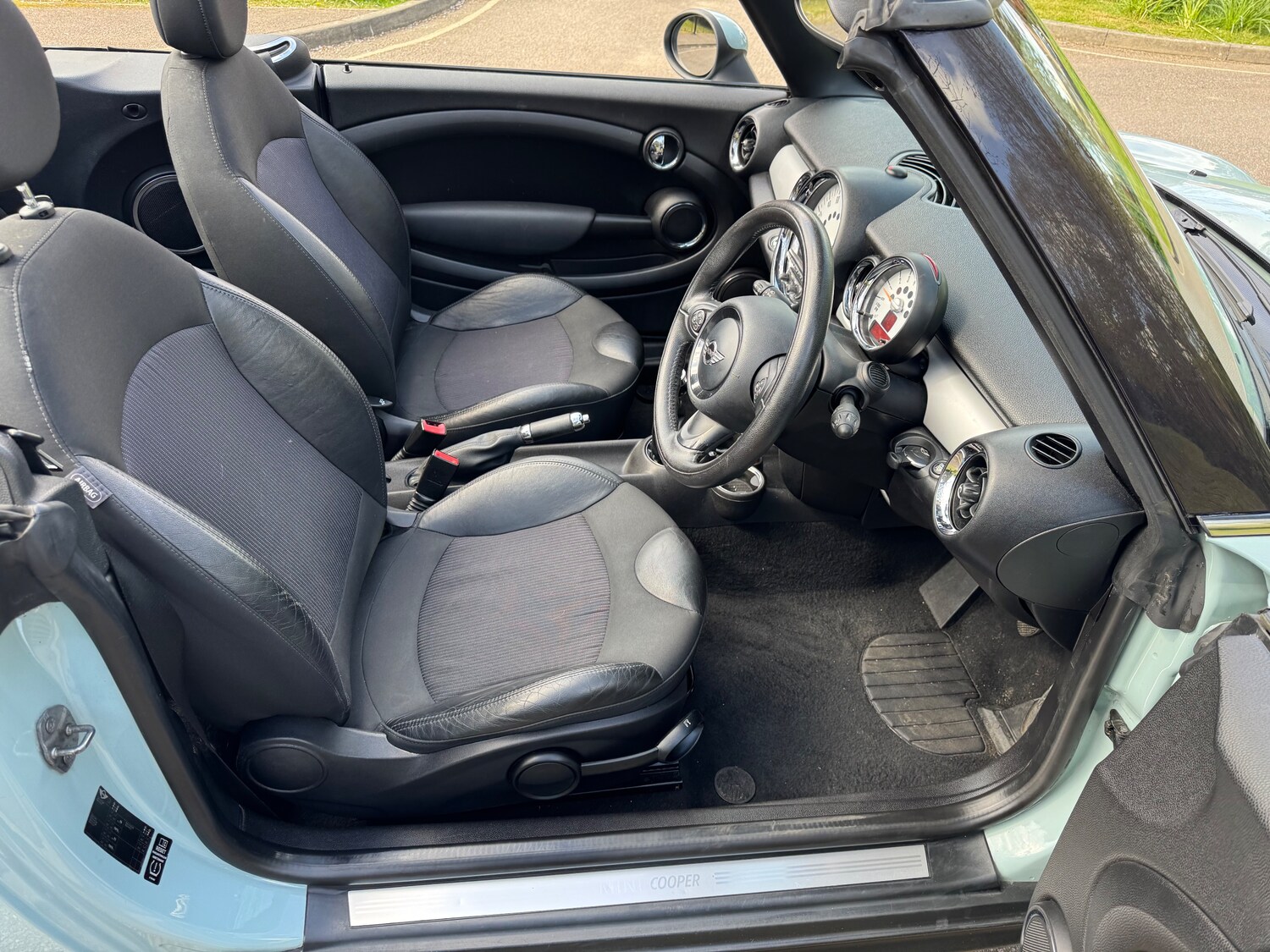 Used MINI Convertible 2012 for sale - 78210517: Photo 10