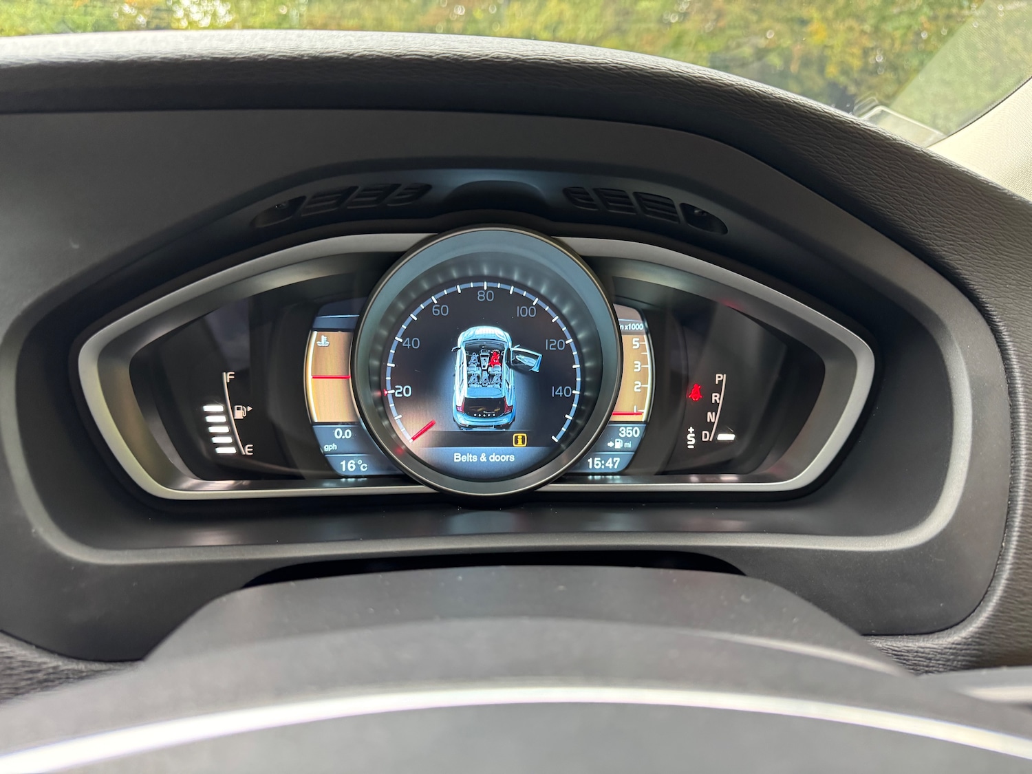 Used Volvo V40 Cross Country 2013 for sale - 76236930: Photo 17