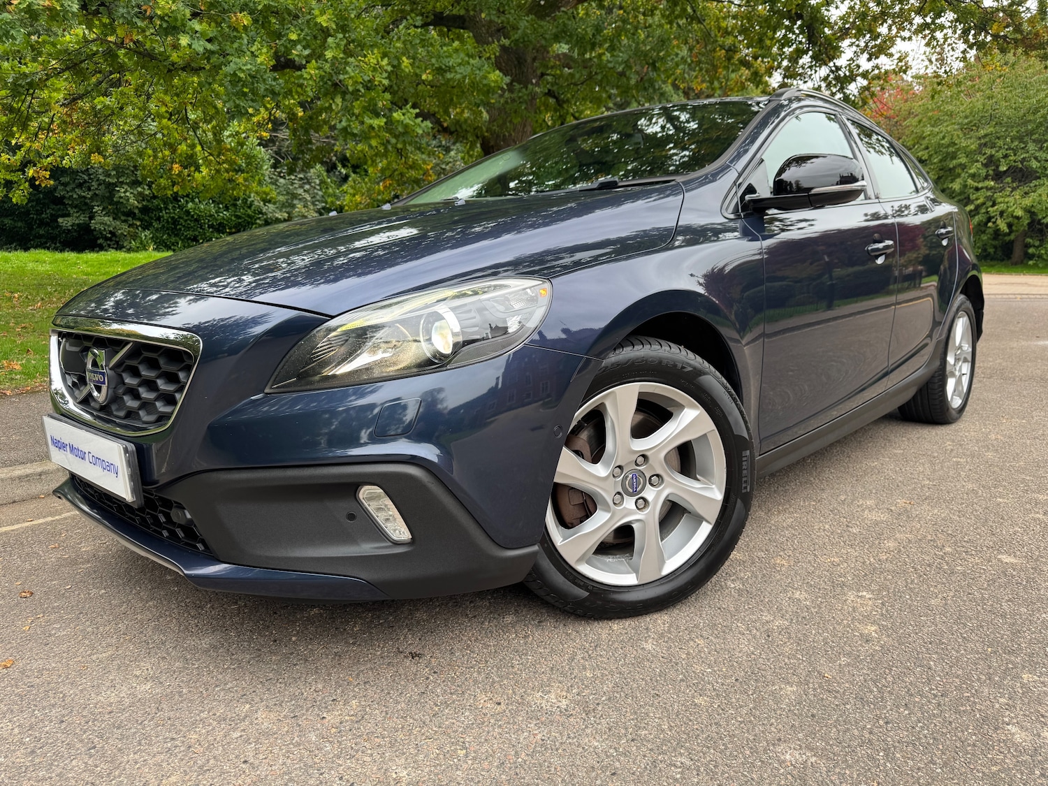 Used Volvo V40 Cross Country 2013 for sale - 76236930: Photo 3