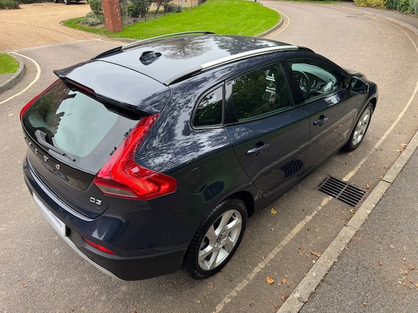 Used Volvo V40 Cross Country 2013 for sale - 76236930: Photo 32