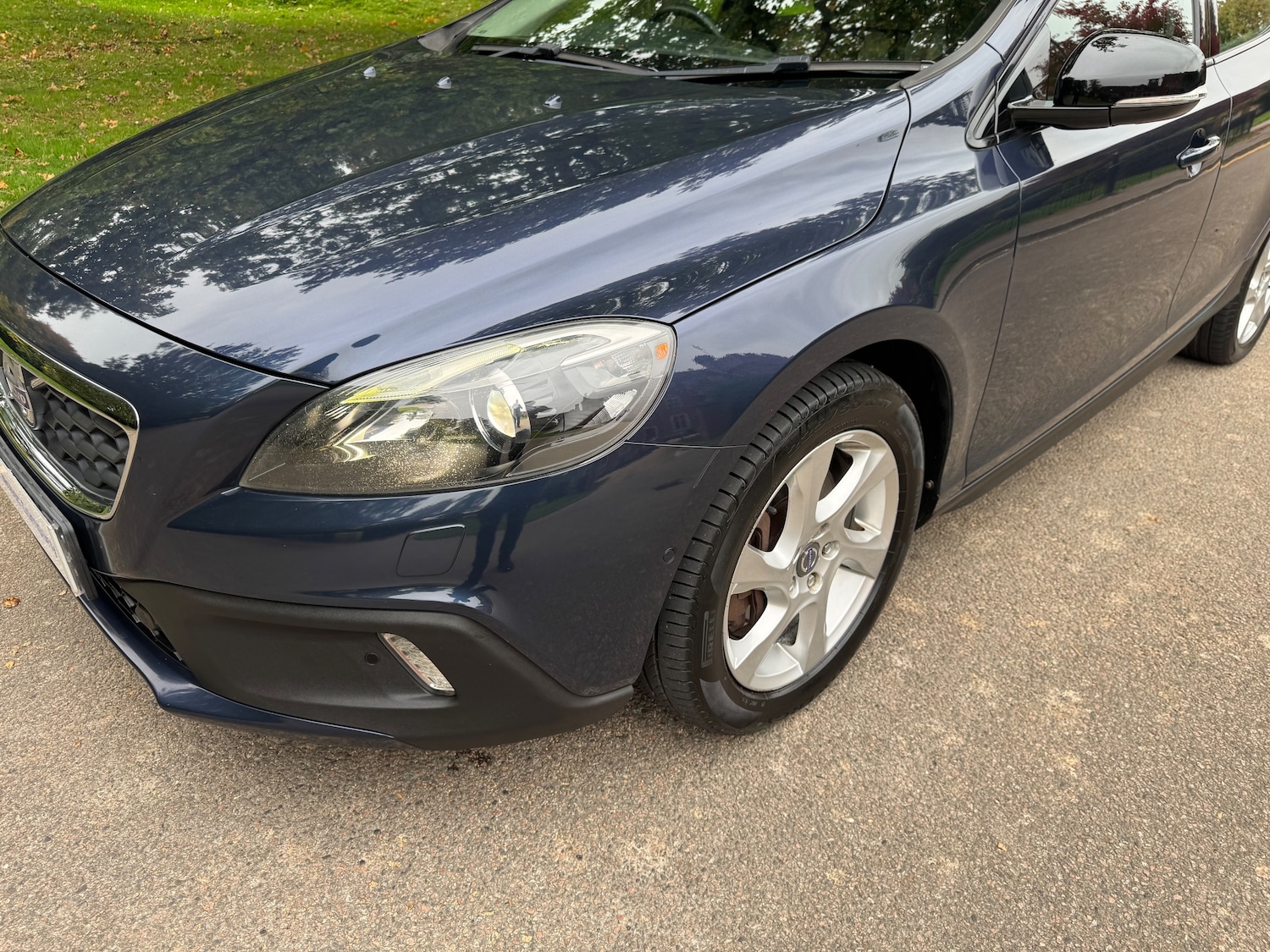 Used Volvo V40 Cross Country 2013 for sale - 76236930: Photo 34