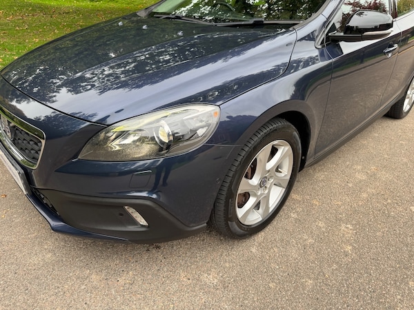 Used Volvo V40 Cross Country 2013 for sale - 76236930: Photo 34