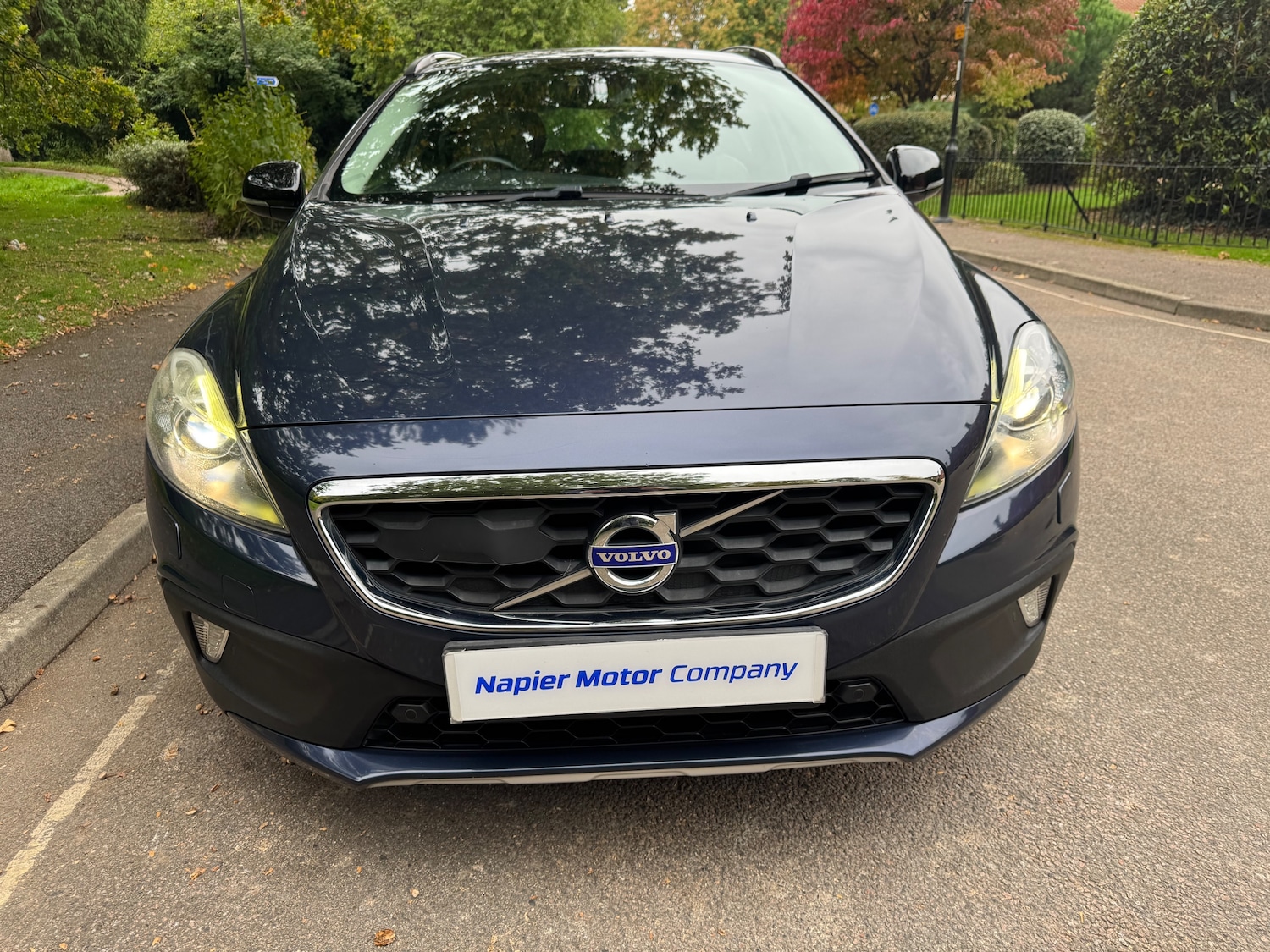 Used Volvo V40 Cross Country 2013 for sale - 76236930: Photo 37